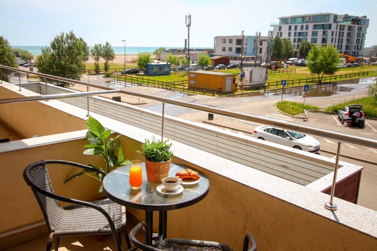 Fratelli Apartments Summerland Mamaia Extérieur photo