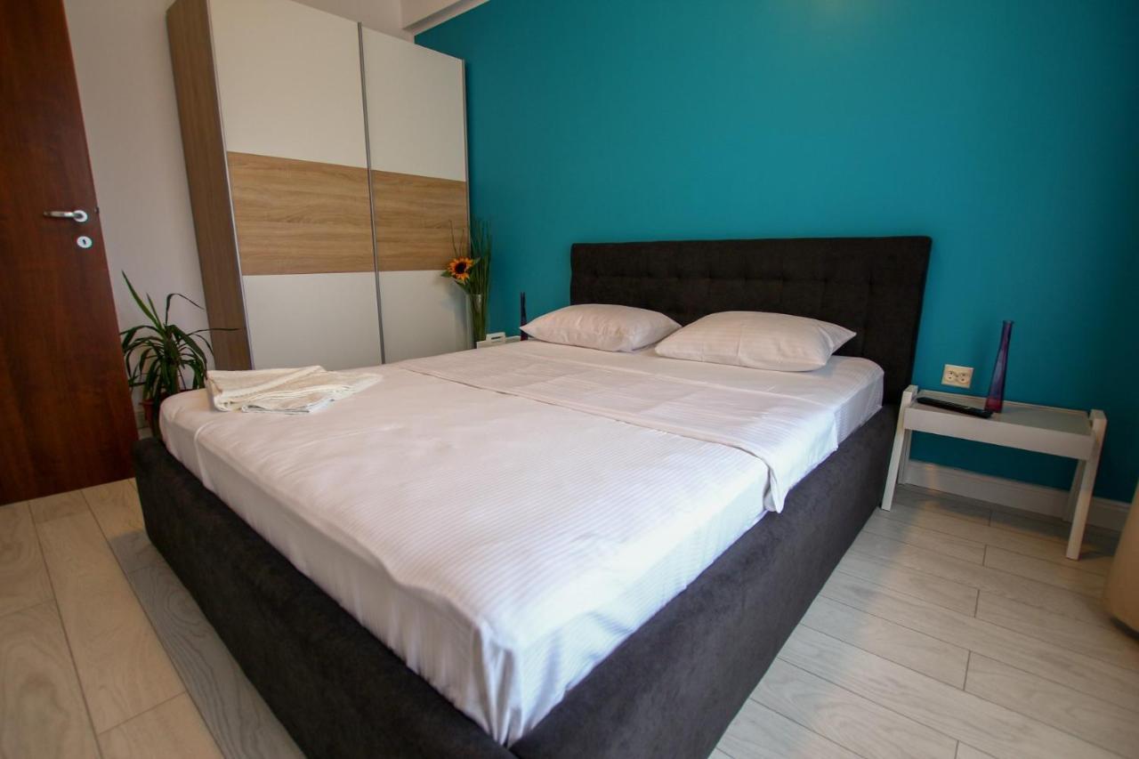 Fratelli Apartments Summerland Mamaia Extérieur photo